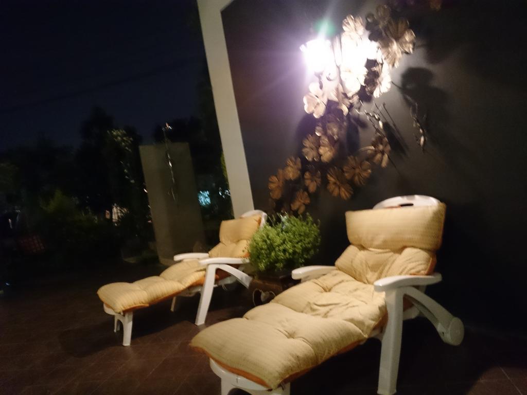 Capital O 1051 Pagoda House شيانغ ماي المظهر الخارجي الصورة